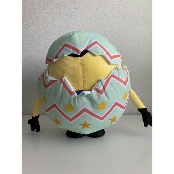 Despicable Me Easter Egg Costume Minion Porch Greeter OTTO Plush Decoration 22" - Picture 4 of 11